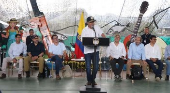 El presidente Gustavo Petro se convirtió en el primer mandatario nacional en visitar El Tarra, zona de Catatumbo, en el 2022./ Fotos: Archivo / La Opinión