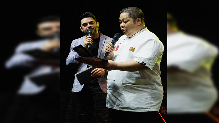 Paulo NG Choi, finalista de MasterChef Colombia edición 2015, estuvo como jurado en la primera edición de los premios./Foto: cortesía