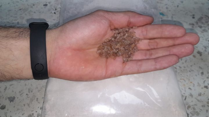 A escala de laboratorio, 107 gramos de resinas biodegradables pueden costar $2.650. / Foto: Deicy Sifontes / La Opinión 