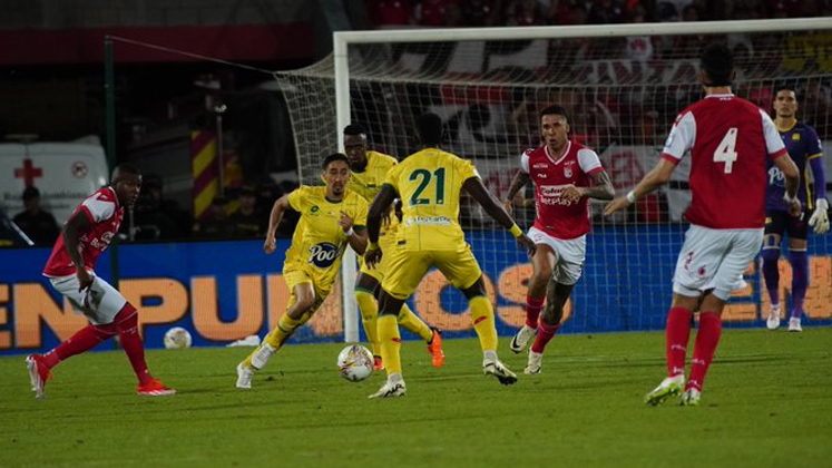 Atlético Bucaramanga triunfó ante Santa Fe en la final de ida de la Liga