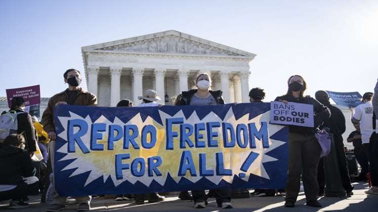 La Corte Suprema está escuchando argumentos en un desafío a la controvertida ley de aborto de Texas. /AFP