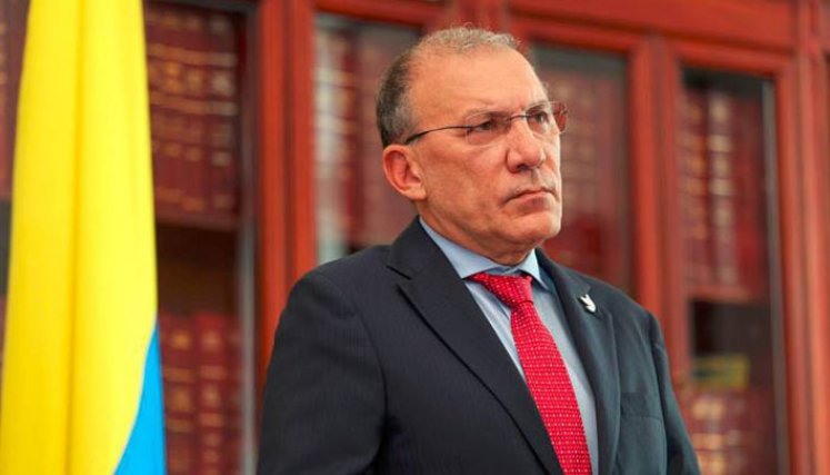 Roy Barreras. Roy Barreras.