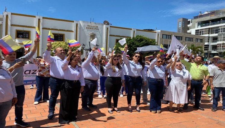En Ocaña piden reanudar diálogos de paz con el Eln A través de muestras folclóricas los ocañeros claman continuidad de los diálogos de paz en Colombia. /Foto: cortesía: .