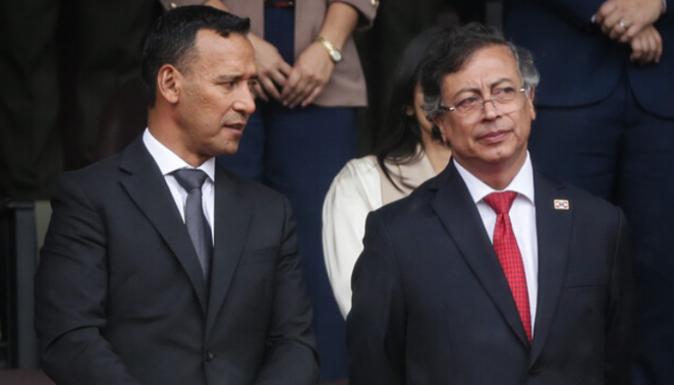 Pedro Sánchez y Petro Pedro Sánchez y Petro