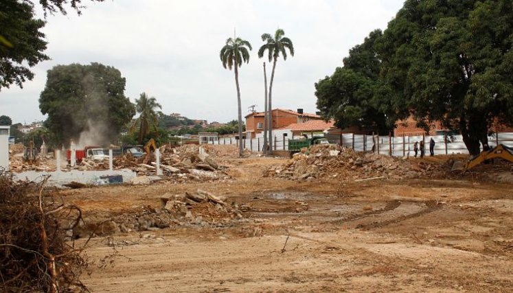 desde su fundación, el hospital no contaba con un sistema estructural sismorresistente. desde su fundación, el hospital no contaba con un sistema estructural sismorresistente.