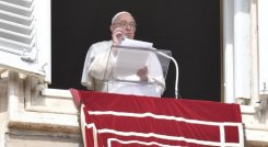 Papa Francisco en una de sus intervenciones en el Ángelus de domingo./Foto Colprensa